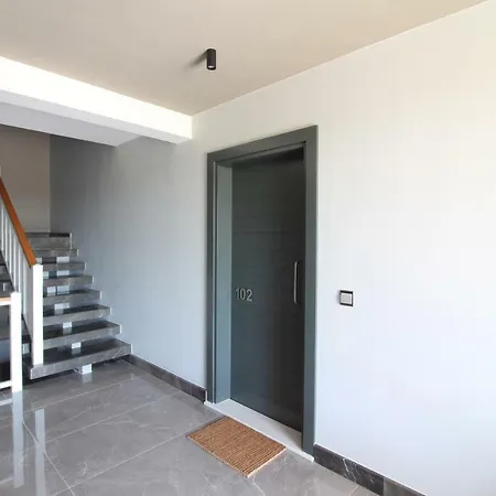Elia Apartman