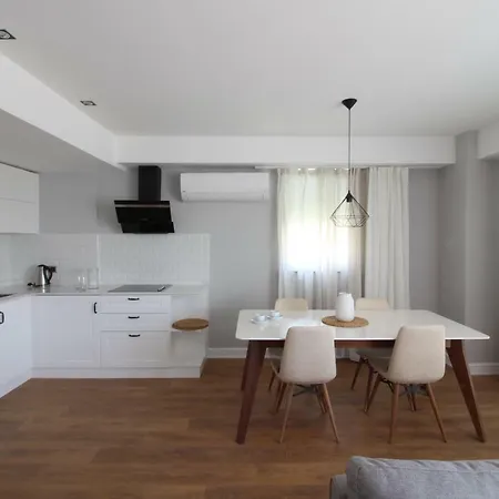Elia Apartman